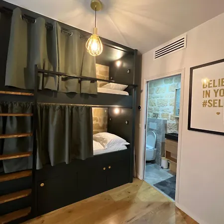 Fraternity-hotel * 파리